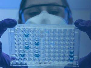 Alarm System for the Timely Withdrawal of Counterfeit Medical Devices and Drugs