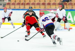 Real-time hockey player tracking: Get the right trajectory